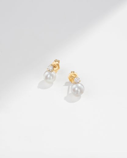 Ada earrings with pearls and diamonds